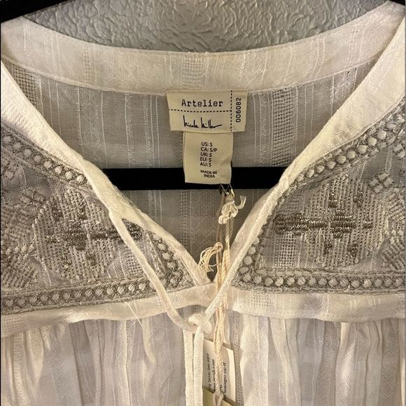 Nicole Miller Knit shirt, NWT💥 - Picture 2 of 5